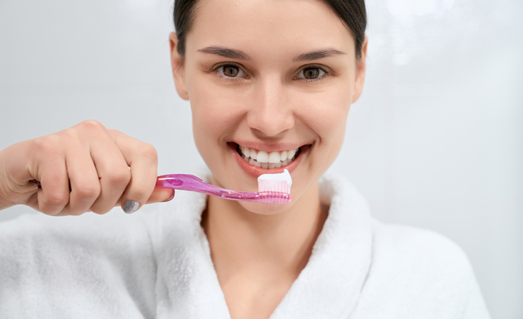 Aşırı diş fırçalamanın dişlere etkisi nedir?